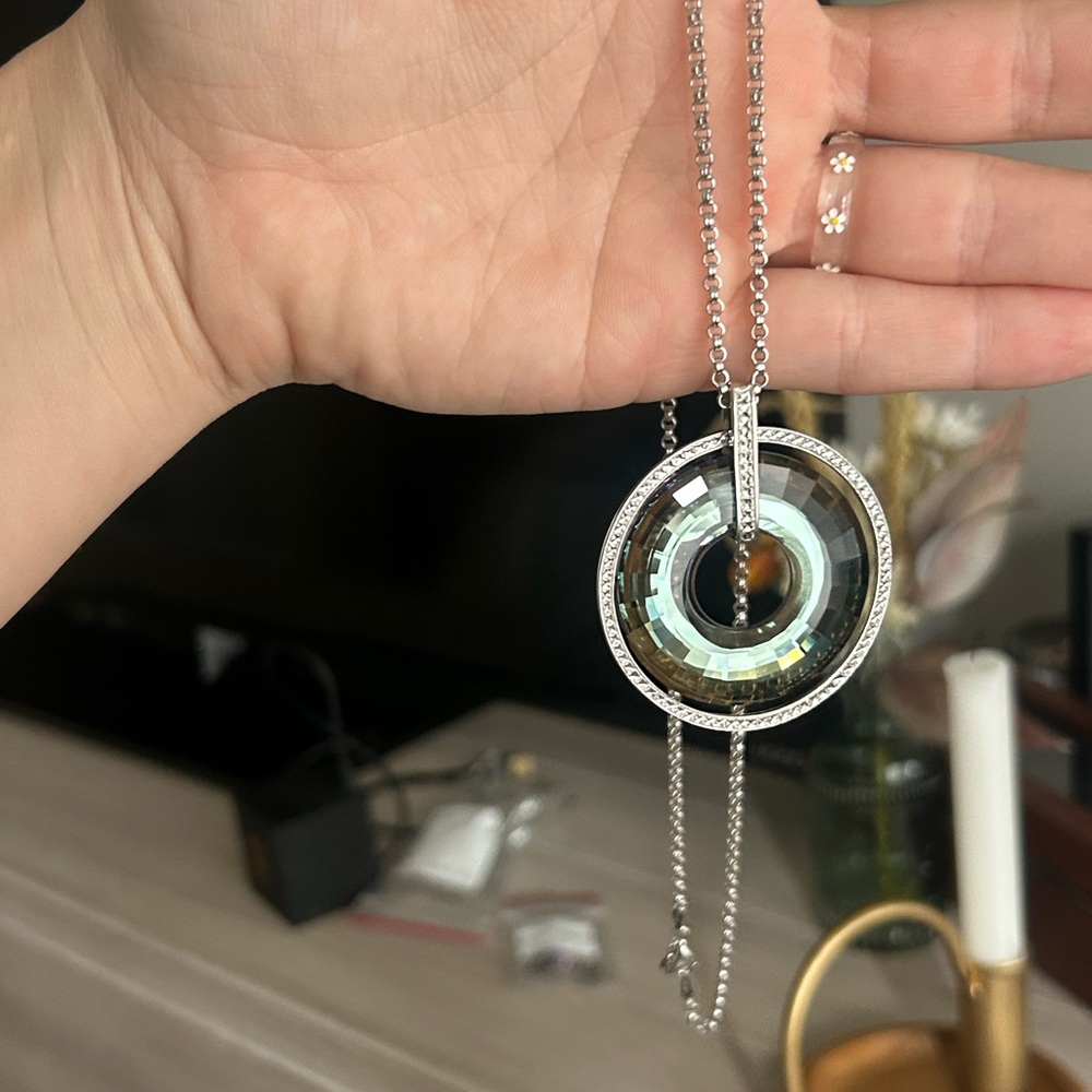 Elegant Sterling Silver Pendant Necklace